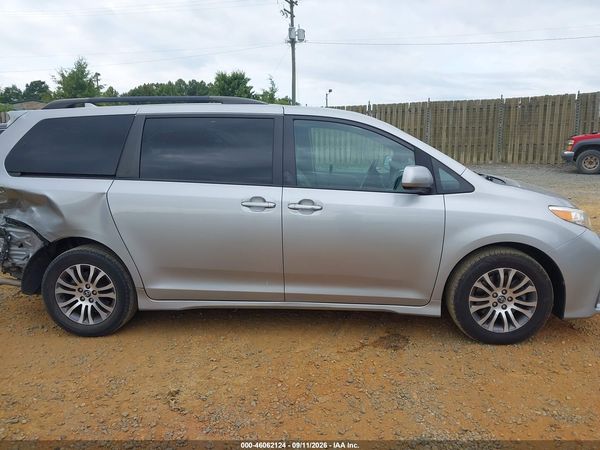 2020 TOYOTA SIENNA XLE PREMIUM — I116