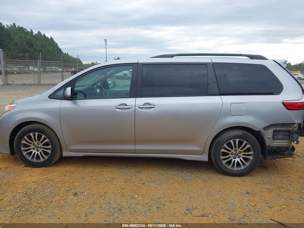2020 TOYOTA SIENNA XLE PREMIUM — I117