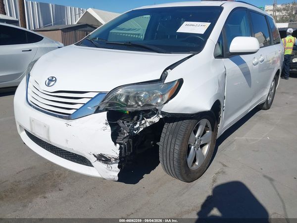 2015 TOYOTA SIENNA LE 8 PASSENGER — I6