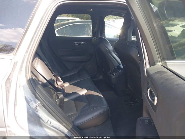 2018 VOLVO XC60 T5 INSCRIPTION — I8