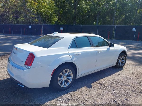 2016 CHRYSLER 300 LIMITED — I4