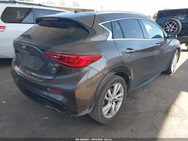 2018 INFINITI QX30 PREMIUM — I4