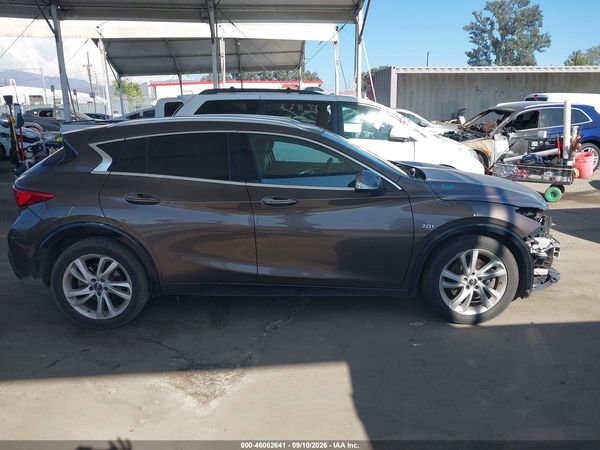 2018 INFINITI QX30 PREMIUM — I116