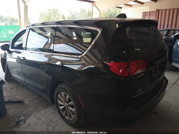 2017 CHRYSLER PACIFICA TOURING — I3