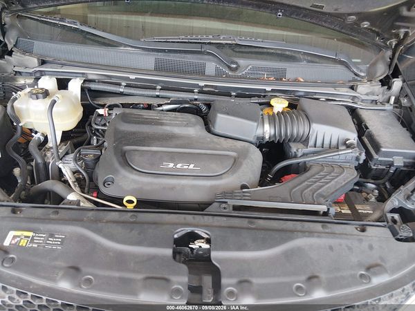2017 CHRYSLER PACIFICA TOURING — I10
