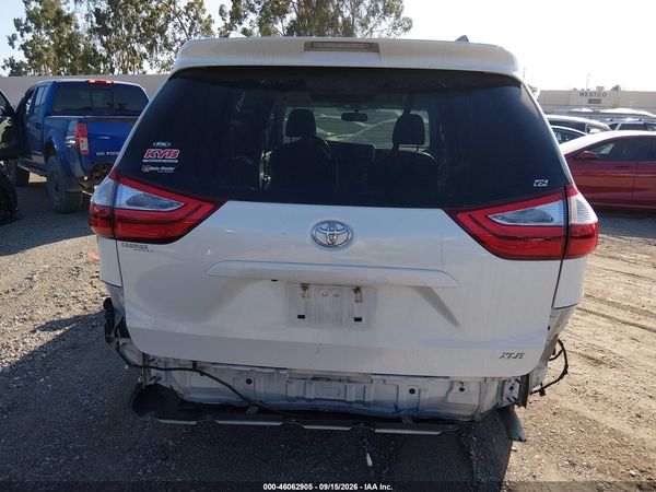 2017 TOYOTA SIENNA XLE 8 PASSENGER — I119