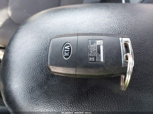 2016 KIA SOUL Plus — I11