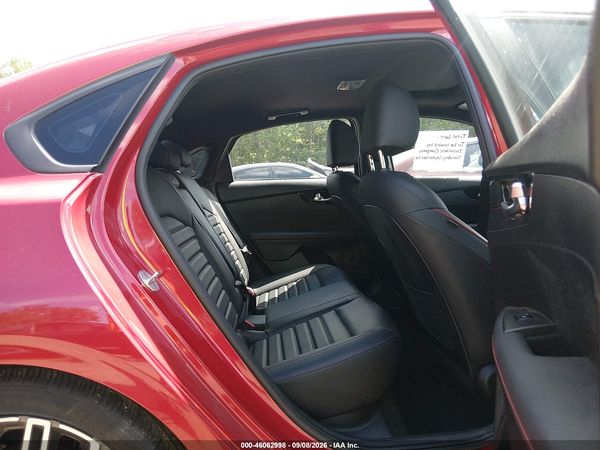 2023 KIA FORTE GT — I8