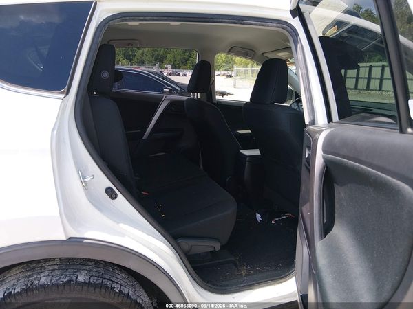2017 TOYOTA RAV4 LE — I8