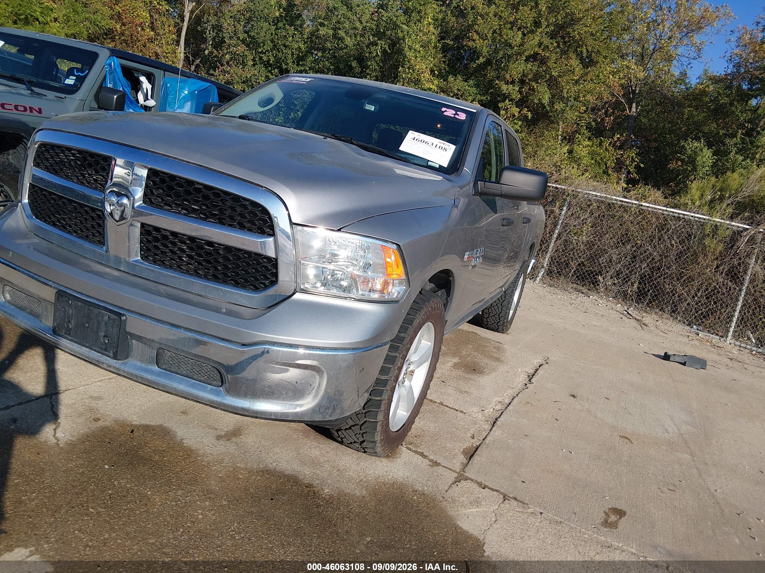 2023 RAM 1500 CLASSIC SLT — I2