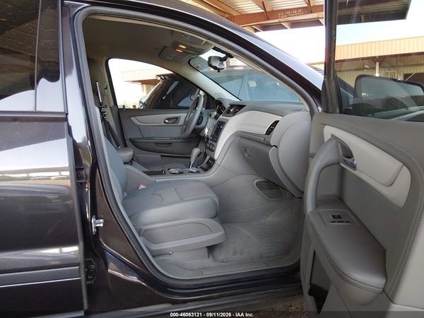 2017 CHEVROLET TRAVERSE LS — I5