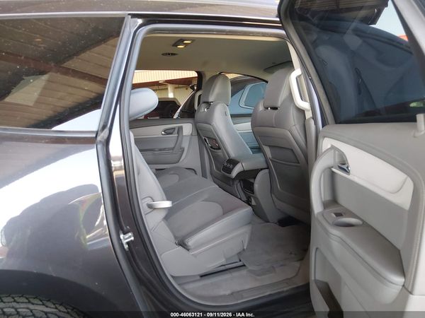 2017 CHEVROLET TRAVERSE LS — I8