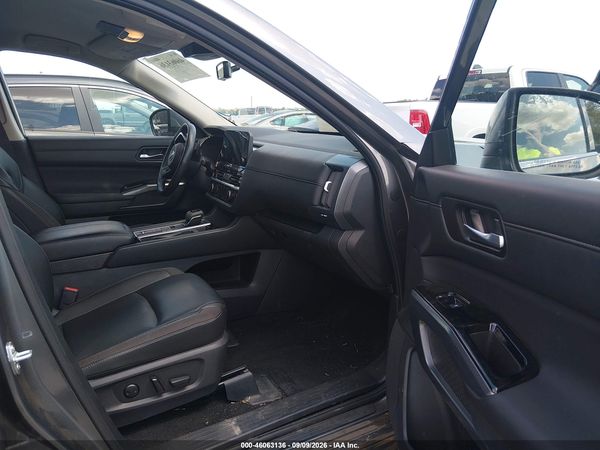 2025 NISSAN PATHFINDER SL FWD