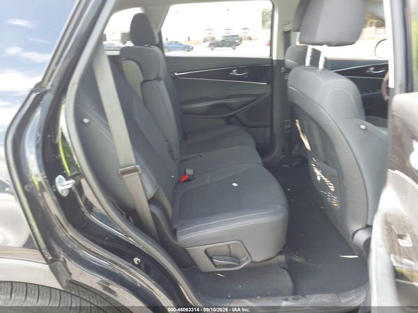 2019 KIA SORENTO 3.3L LX — I8