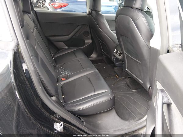 2022 TESLA MODEL Y — I8