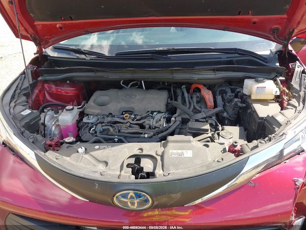 2021 TOYOTA SIENNA LE — I10