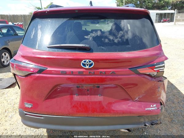 2021 TOYOTA SIENNA LE — I119