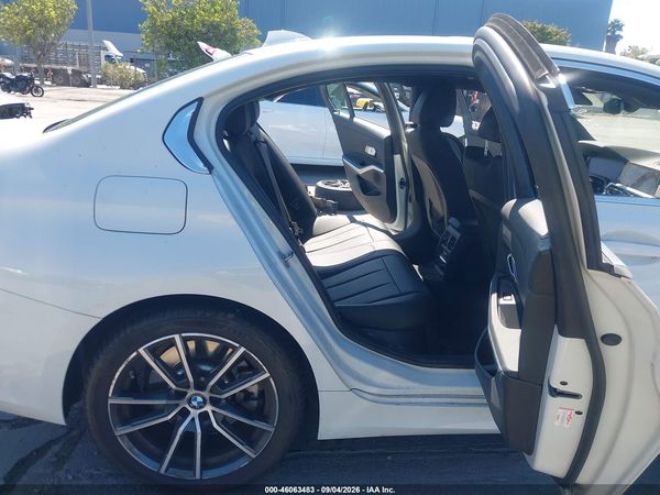 2019 BMW 330I — I8