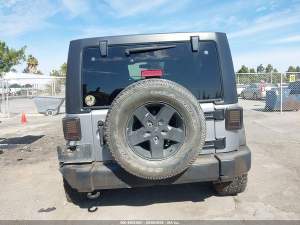 2017 JEEP WRANGLER UNLIMITED SPORT 4X4 — I119