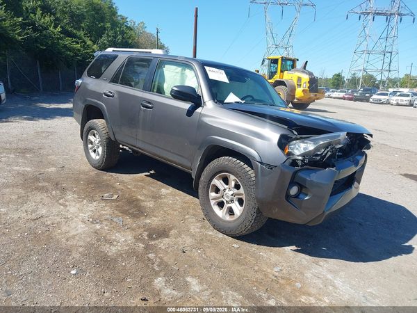 2016 TOYOTA 4RUNNER SR5 — I1