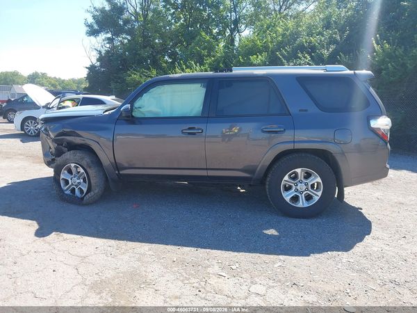 2016 TOYOTA 4RUNNER SR5 — I117