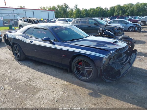 2015 DODGE CHALLENGER R/T PLUS — I1