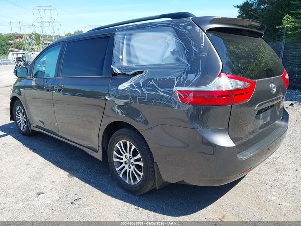 2020 TOYOTA SIENNA LE — I3