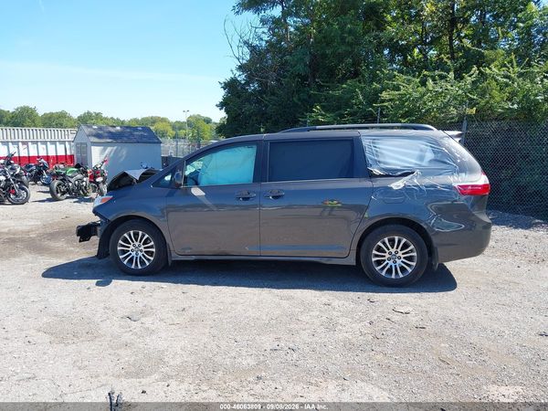 2020 TOYOTA SIENNA LE — I117