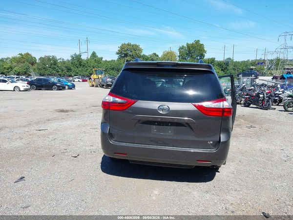 2020 TOYOTA SIENNA LE — I119