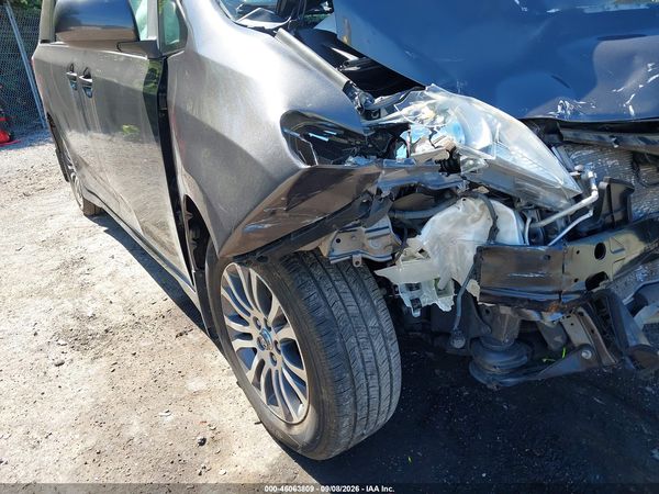 2020 TOYOTA SIENNA LE — I153
