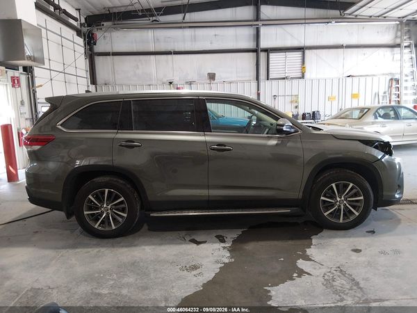 2019 TOYOTA HIGHLANDER XLE — I116