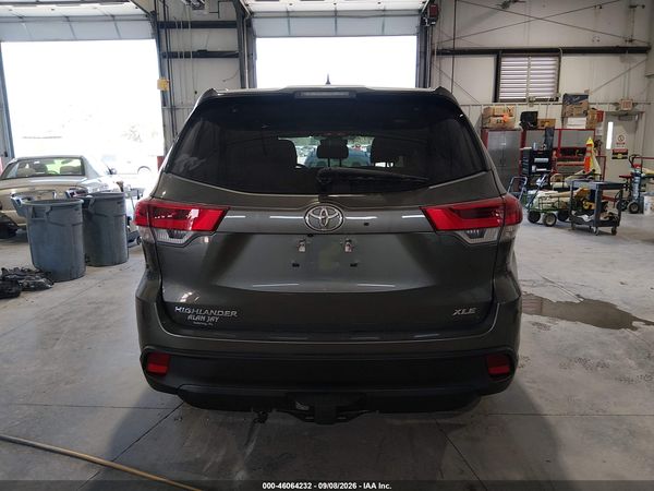 2019 TOYOTA HIGHLANDER XLE — I119