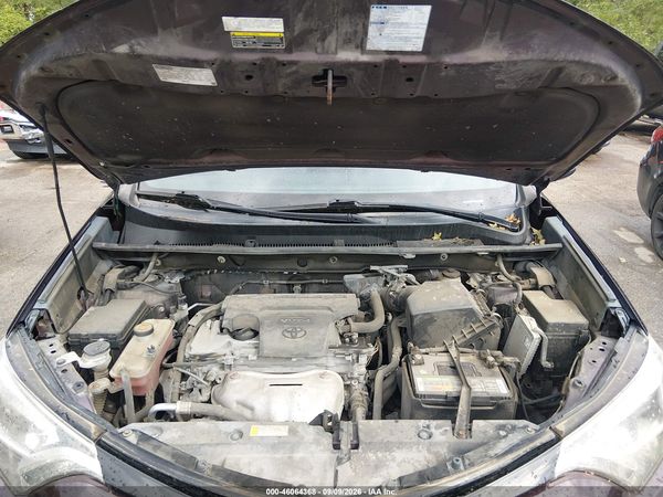 2016 TOYOTA RAV4 SE — I10