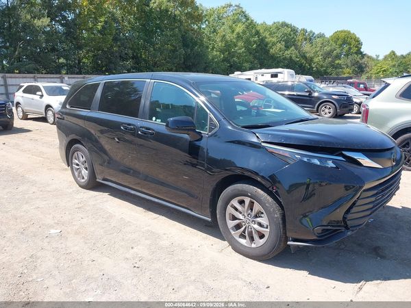 2026 TOYOTA SIENNA LE