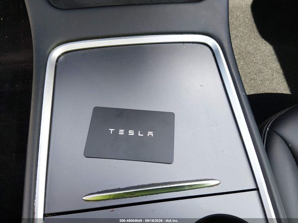 2021 TESLA MODEL 3 — I11