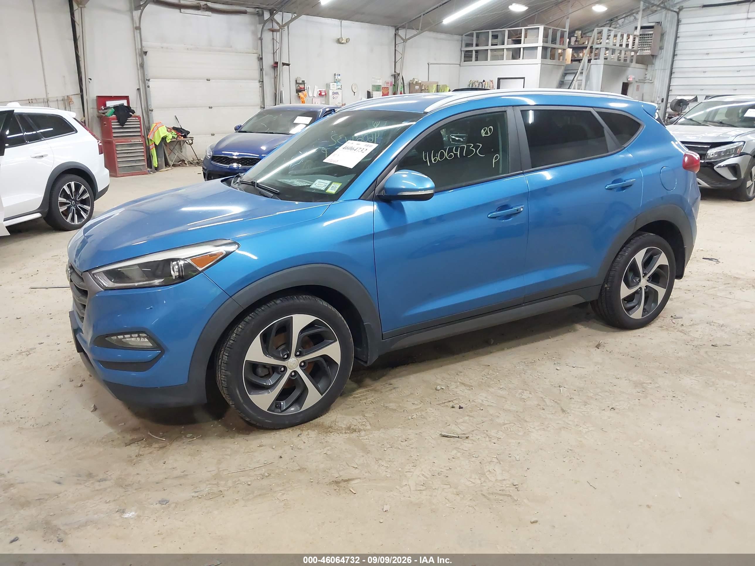 2016 HYUNDAI TUCSON SPORT — I2