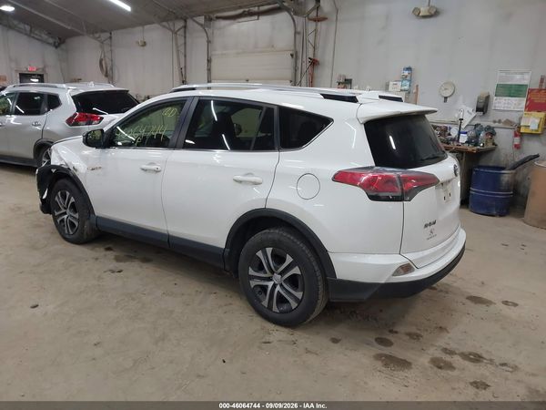 2016 TOYOTA RAV4 LE — I3