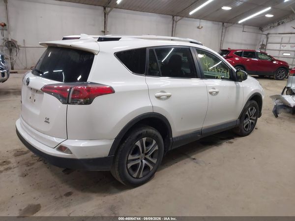 2016 TOYOTA RAV4 LE — I4