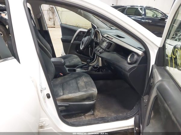 2016 TOYOTA RAV4 LE — I5
