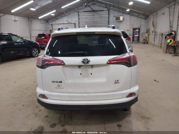 2016 TOYOTA RAV4 LE — I119