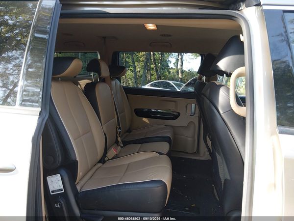 2017 KIA SEDONA EX — I8