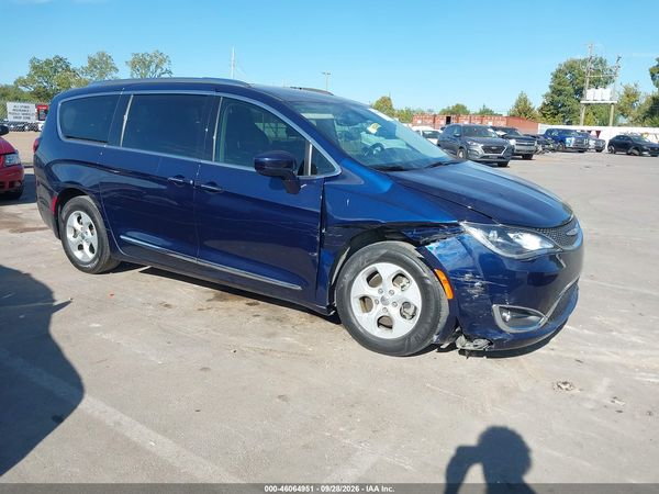 2017 CHRYSLER PACIFICA TOURING-L PLUS — I1