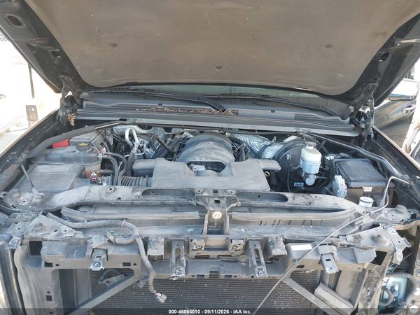 2016 CHEVROLET SUBURBAN LTZ — I10