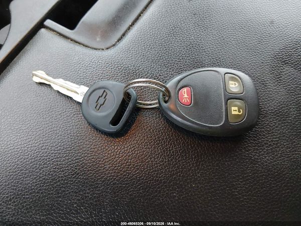 2012 CHEVROLET SILVERADO 1500 LT — I11