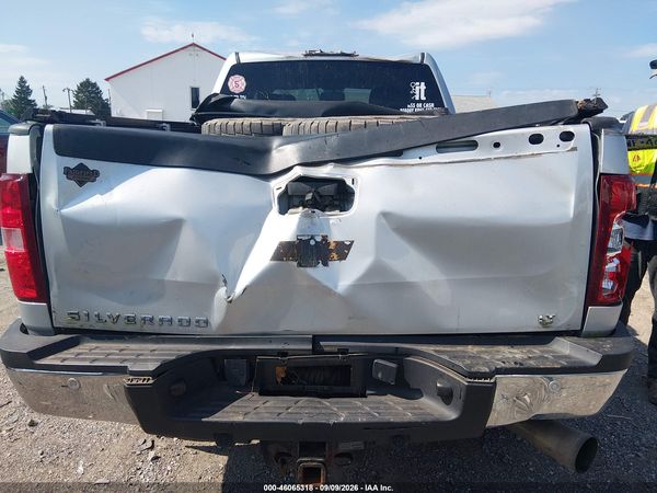 2013 CHEVROLET SILVERADO 3500HD LT — I119