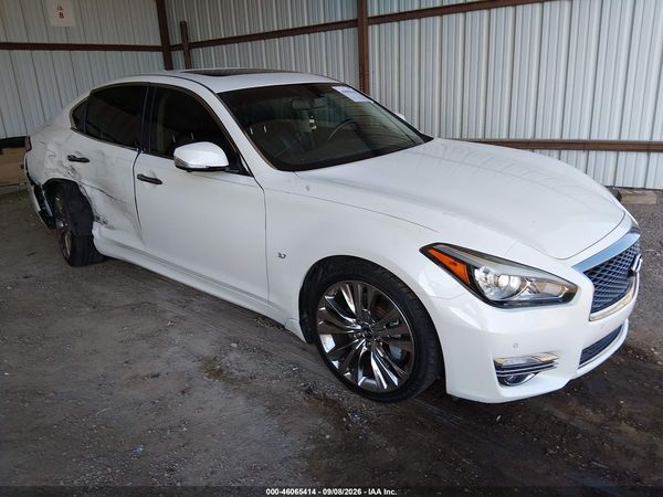 2019 INFINITI Q70 3.7 LUXE — I1