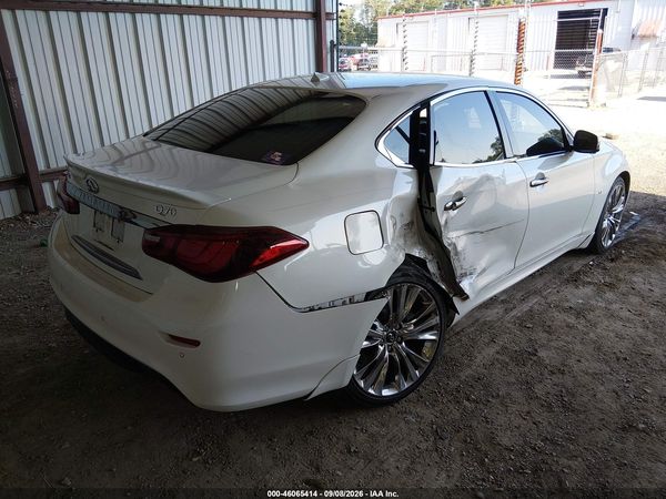 2019 INFINITI Q70 3.7 LUXE — I4