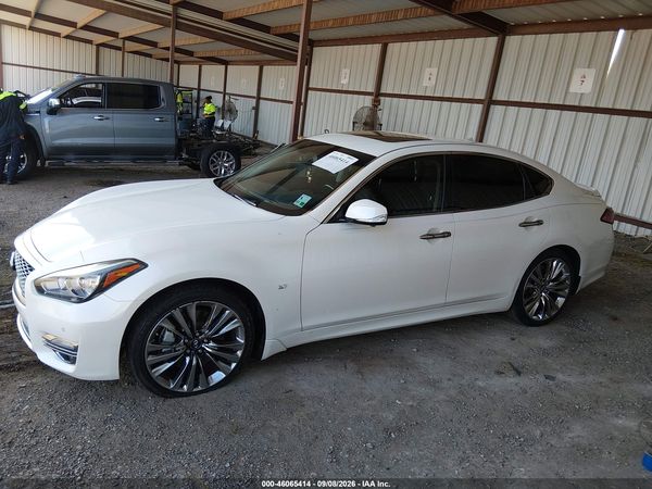 2019 INFINITI Q70 3.7 LUXE — I117