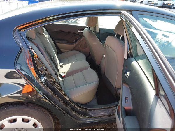 2016 KIA FORTE LX — I8