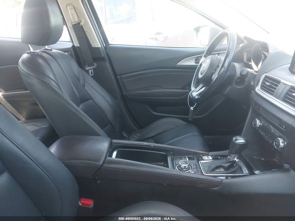 2018 MAZDA MAZDA3 TOURING — I5
